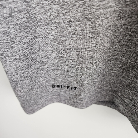 Nike Dri Fit Short Sleeve Tee Shirt Size Medium Gray - Picture 3 of 7